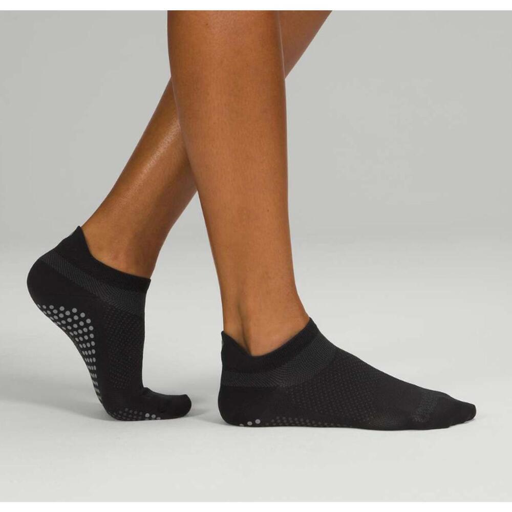 NWT Lululemon Find Your Balance Studio Tab Sock Black XL - Picture 2 of 8